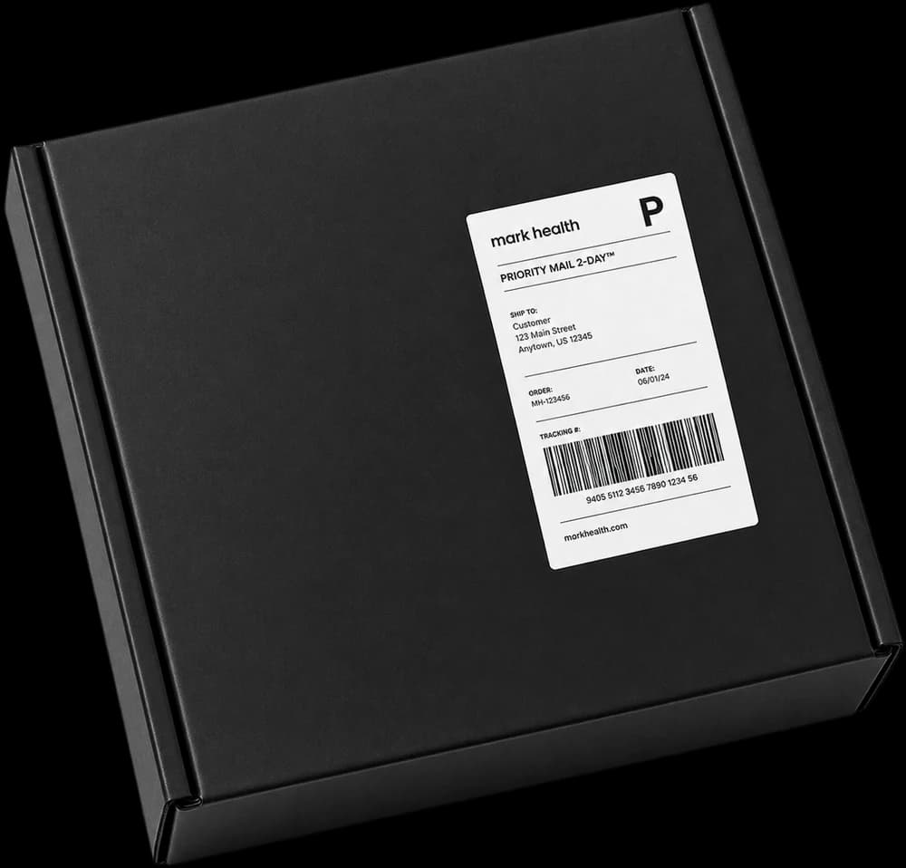 Neutral verpacktes Mark-Health-Paket mit Versandetikett